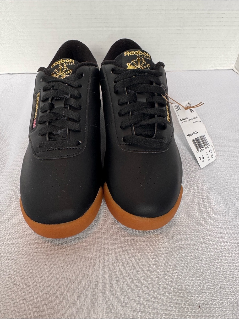 NWT Reebok Princess Black Gum Sneakers Women’s 7.5